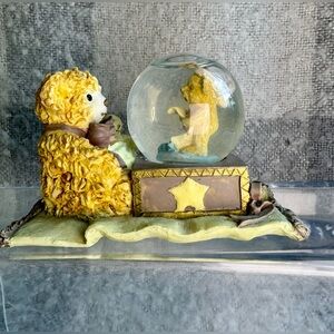 Vintage Bainbridge Bears ‘Taylor, Santa’s Little Helper’ Snow Globe # 5/133